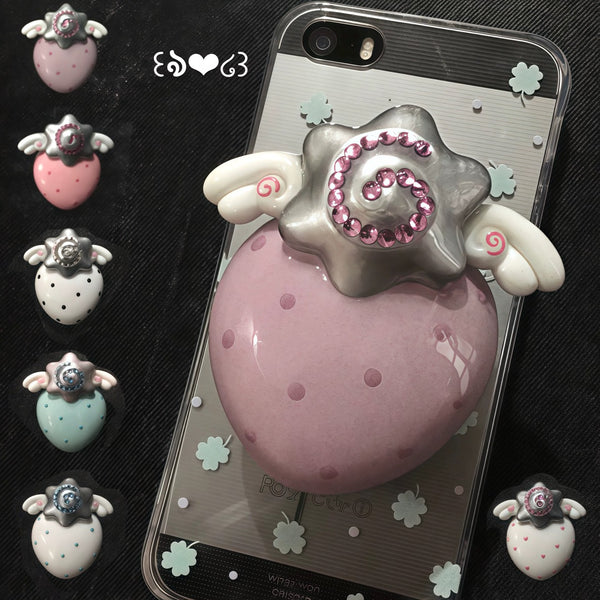 Phone holder.🍓